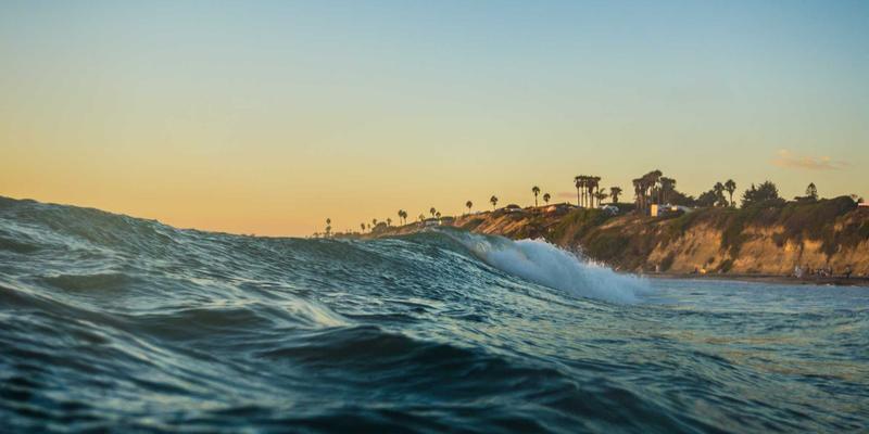 色彩即力量:如何运用色彩心理学为团队定制提升凝聚力与专业感的职业装